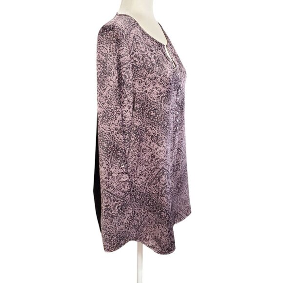 Rock & Republic Women's Tunic Blouse Size Large Roll Tab Sleeve Studed Neckline - Picture 3 of 9